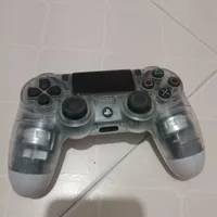 2 عدد دسته ps4 و VR psf برای بازی مجازی