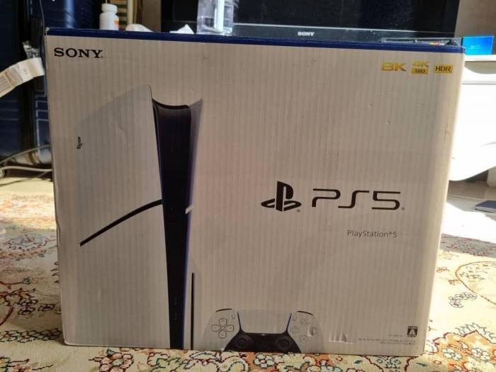 Ps5. با دو دسته و استند