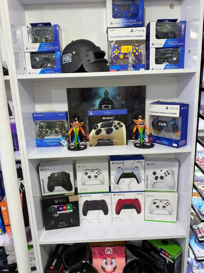 انواع دسته و تجهیزات گیمینگps4-ps5-xbox
