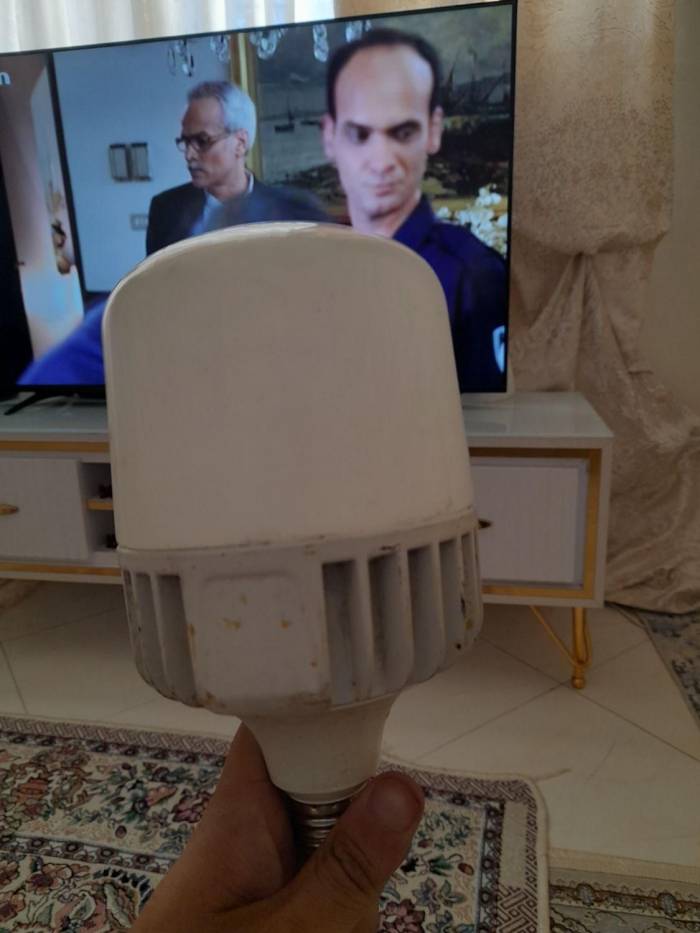 لامپ بزرگ