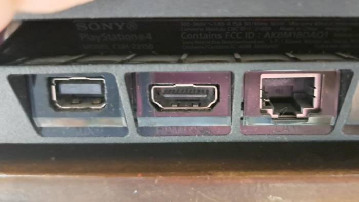PS4 slim 1 trabite