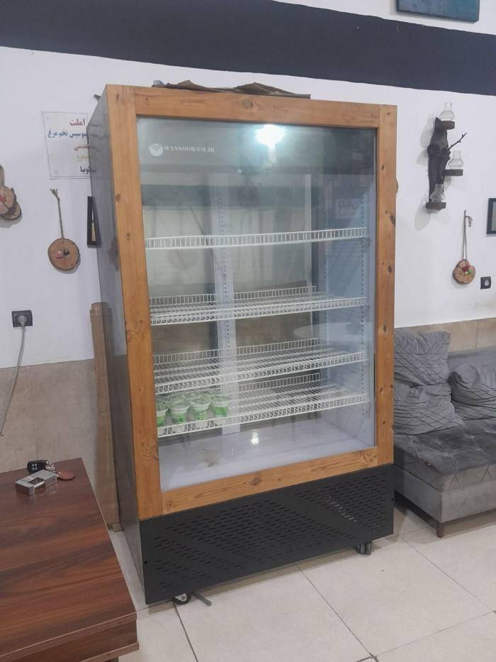 یخچال ایستاده درحدنو مناسب مغازه ورستوران وکافه