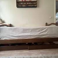 تخت چوب گردو