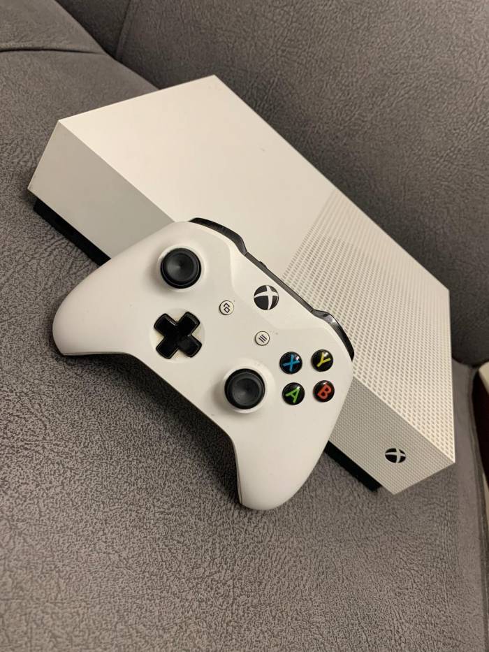 Xbox one s 1TB