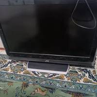 تلویزیون ۳۲ jvc در حد نو بدون حتی یک نفطه یا خش.