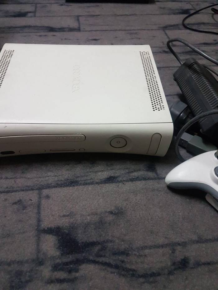 ایکس باکس 360 xbox کپی خور با بازی و دسته