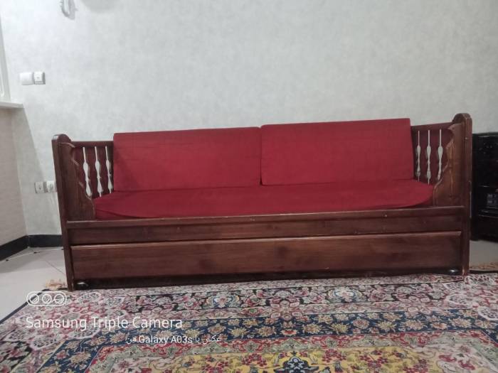 مبل سه نفره تمام چوب برند ازلتی