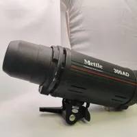 فلاش برق و باطری متل MT-300AD mettle