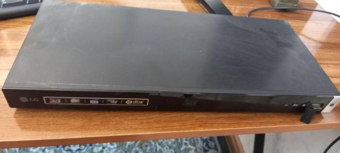 دو عدد دستگاه  پخش کننده DVD LG