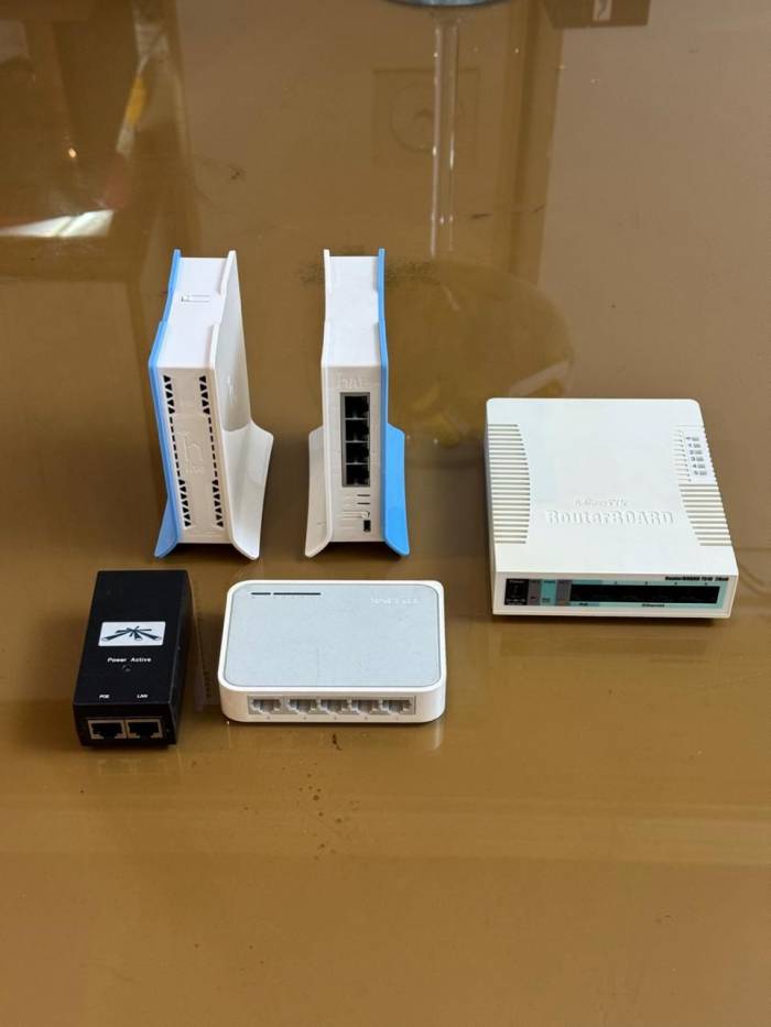فروش روتر میکروتیک و سویچ شبکه با Poe 15v زیر قیمت